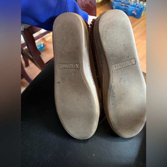 Moccasin - Picture 2 of 5